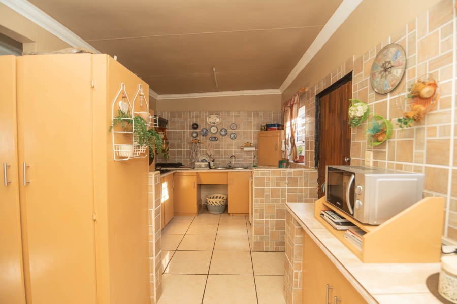 6 Bedroom Property for Sale in Sherwood Eastern Cape